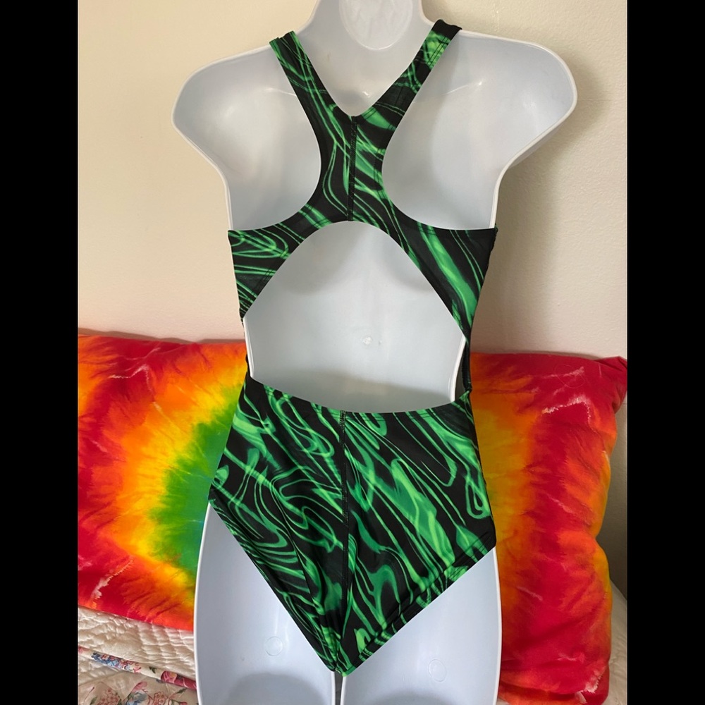 TYR RACE BACK RACING SWIM SUIT, S - Picture 2 of 5